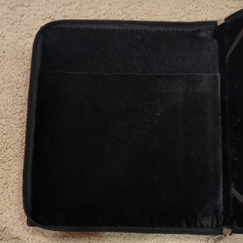 Zip Q.Me Tablet Case - Picture 3 of 6